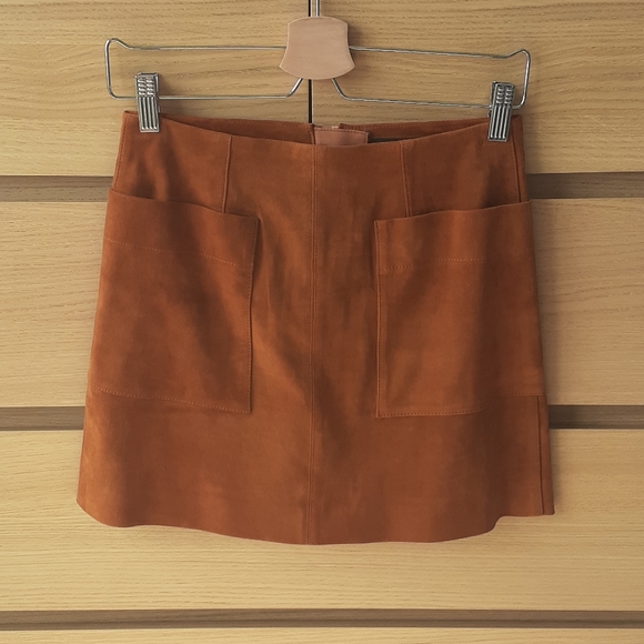 Banana Republic Dresses & Skirts - Banana Republic Tan/Brown Genuine Goat Suede Mini A-Line Pocket Skirt 00P
